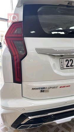 ميتسوبيشي اوتلاندر